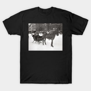 Horse and Sleigh, 1935. Vintage Photo T-Shirt